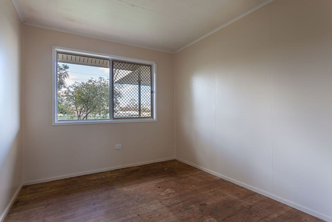 54 O'Quinn Street, HARRISTOWN QLD 4350, Harristown - Thumbnail 7