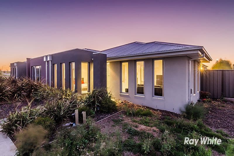 13 Nokota Lane, Clyde North VIC 3978, Clyde North - Image 1