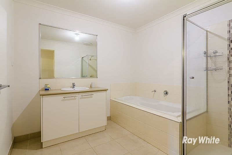 13 Nokota Lane, Clyde North VIC 3978, Clyde North - Thumbnail 3