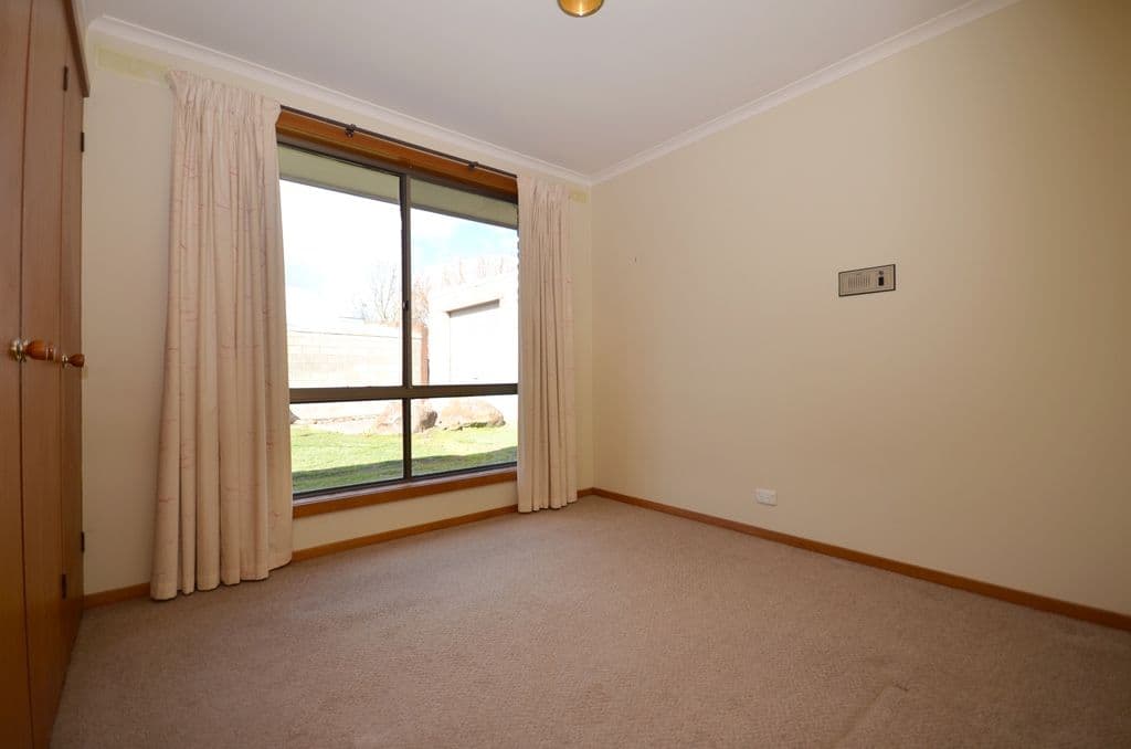 6 Goolwa Drive, DELACOMBE VIC 3356, Delacombe - Thumbnail 6
