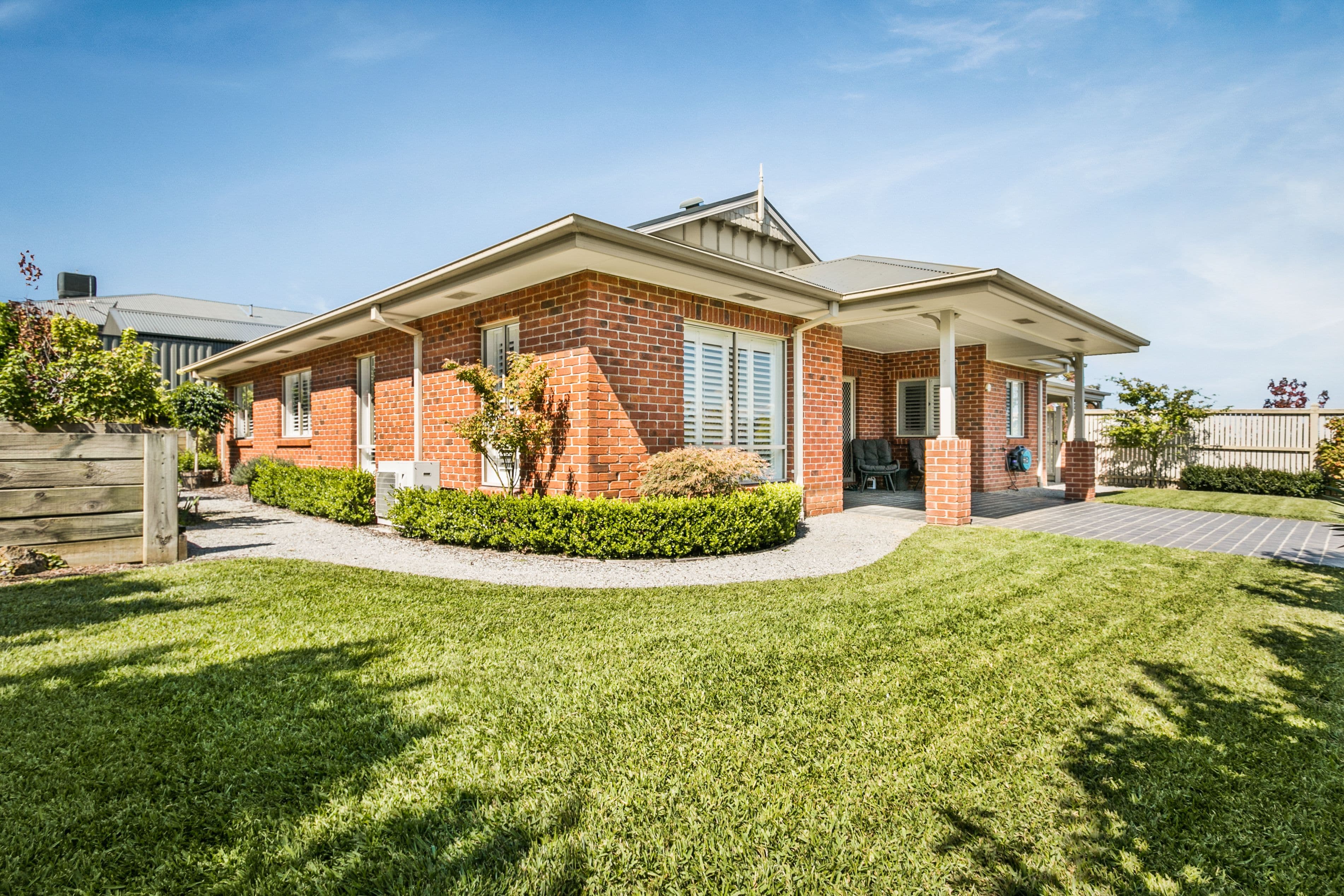 25 Windermere Boulevard, Pakenham VIC 3810, Pakenham - Thumbnail 2