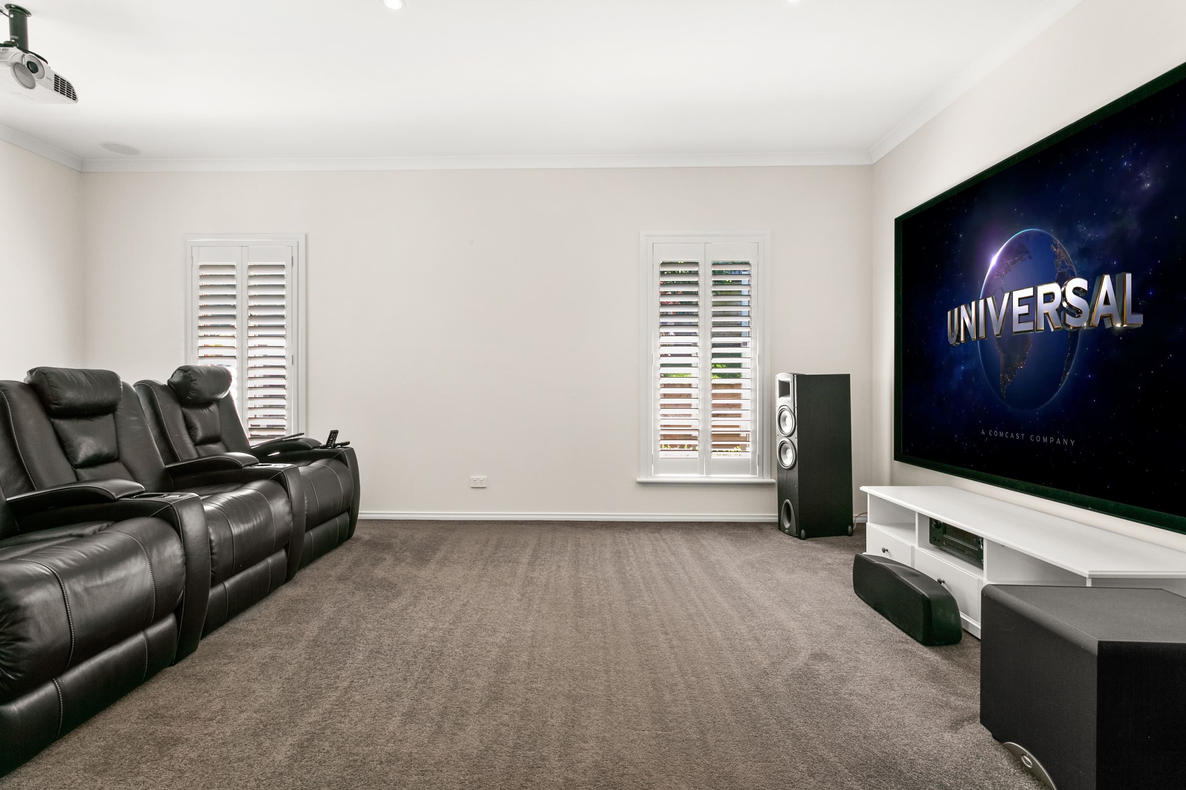 25 Windermere Boulevard, Pakenham VIC 3810, Pakenham - Thumbnail 3