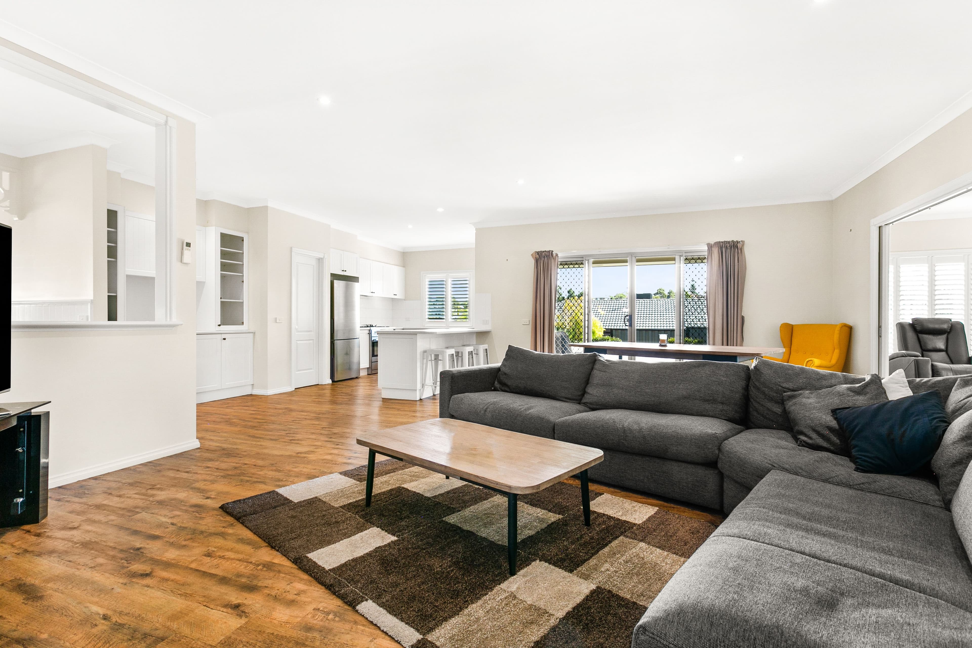 25 Windermere Boulevard, Pakenham VIC 3810, Pakenham - Thumbnail 7