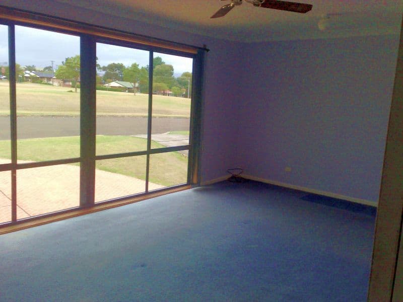 28 Roycroft Avenue, MOUNT WARRIGAL NSW 2528, Mount Warrigal - Thumbnail 8