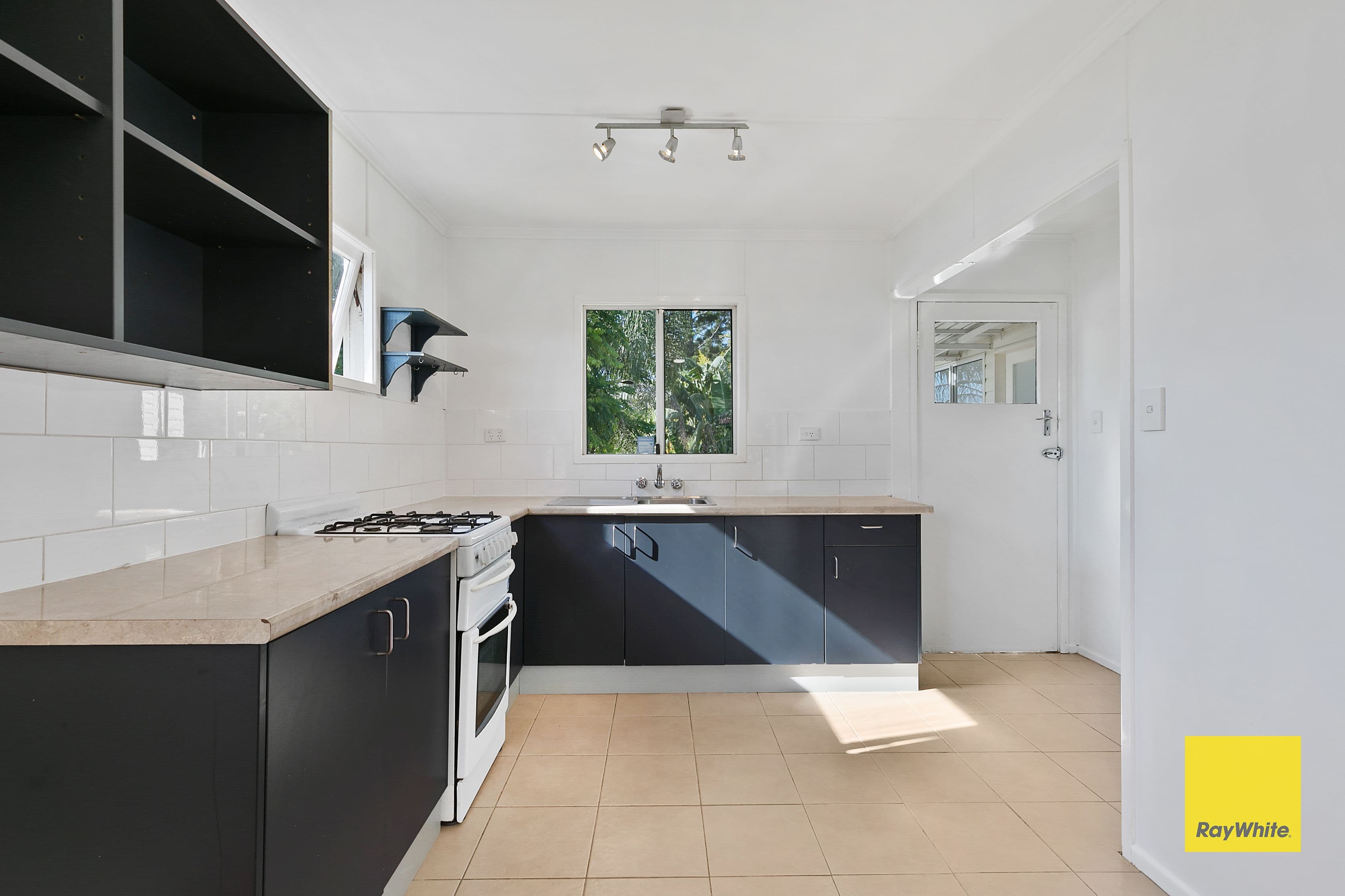 1 Eversholt Street, Tingalpa QLD 4173, Tingalpa - Thumbnail 4