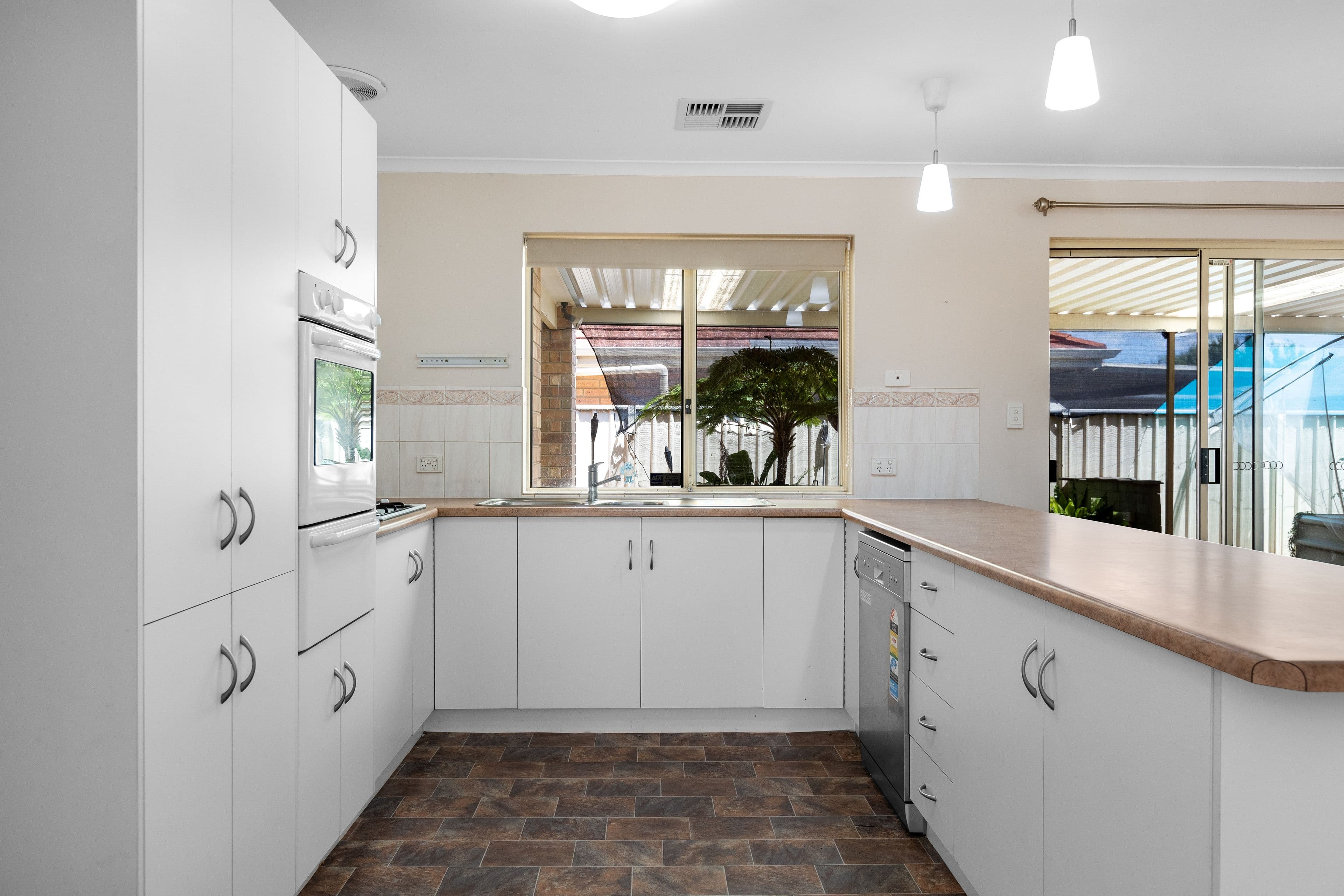 5 Springwood Avenue, Parafield Gardens SA 5107, Parafield Gardens - Thumbnail 3