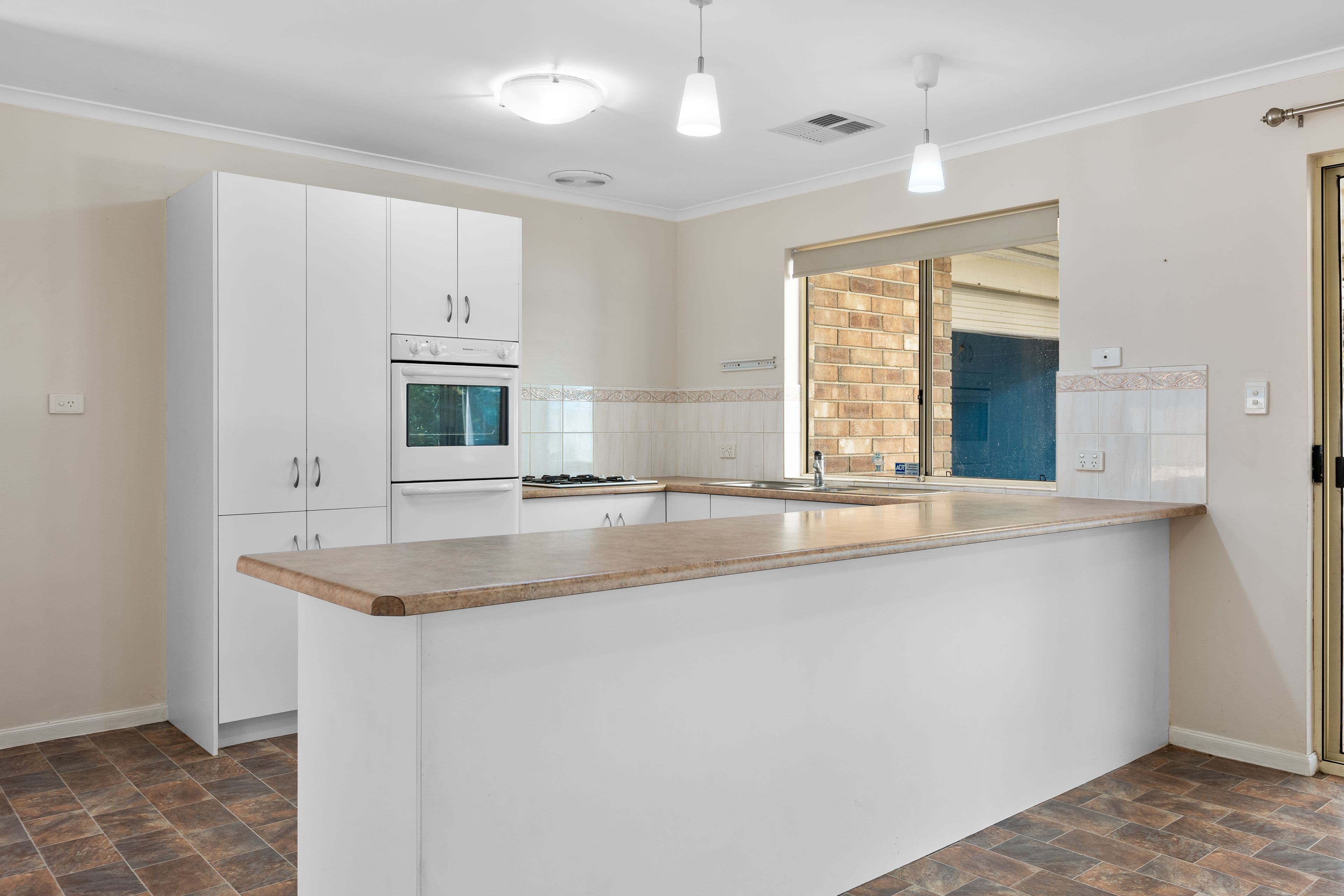 5 Springwood Avenue, Parafield Gardens SA 5107, Parafield Gardens - Thumbnail 4