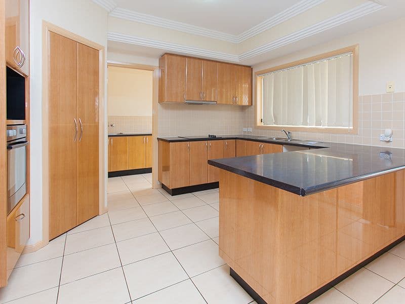 7 Joffre Place, Forest Lake QLD 4078, Forest Lake - Thumbnail 2