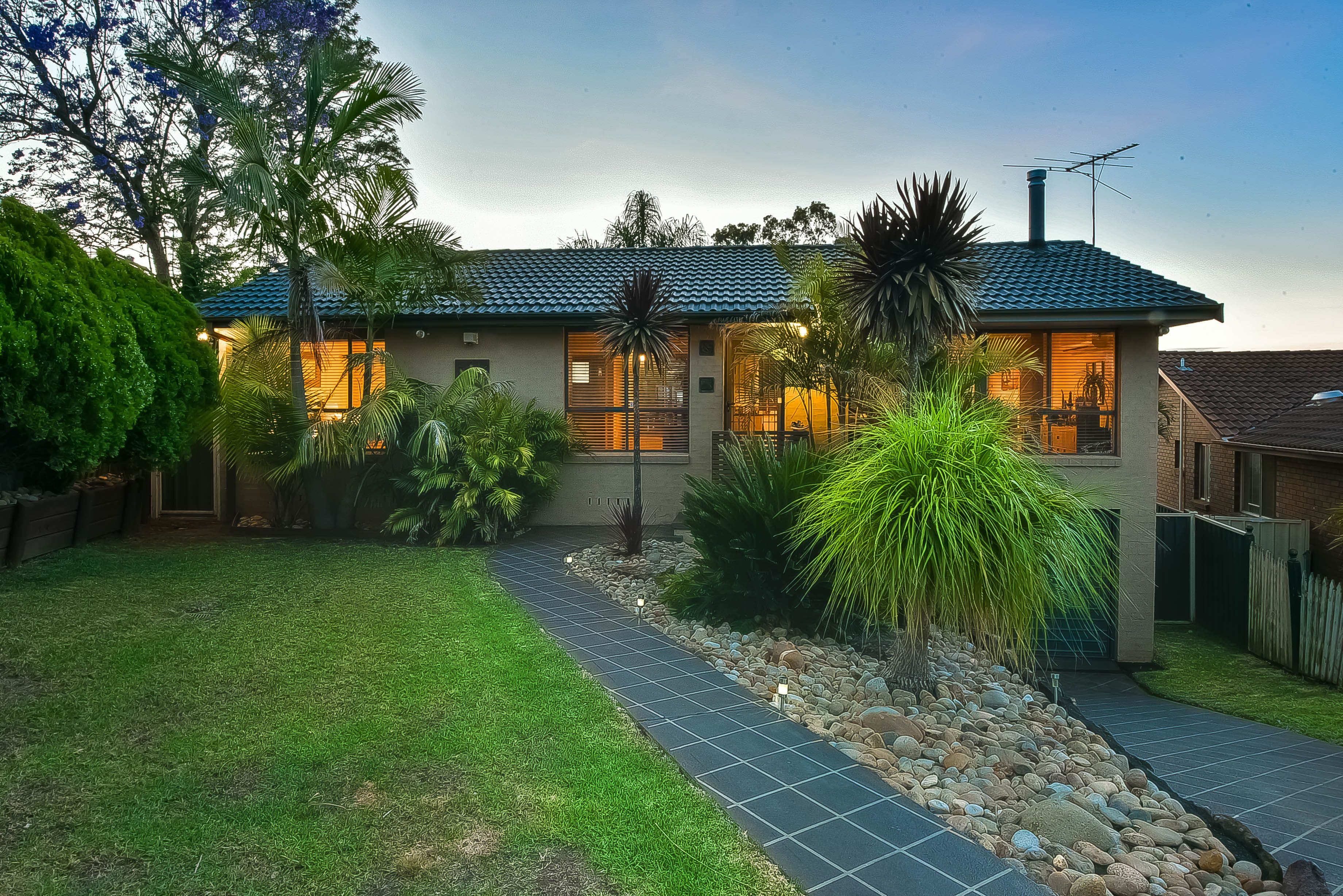 4 Chablis Place, Eschol Park - Image 1