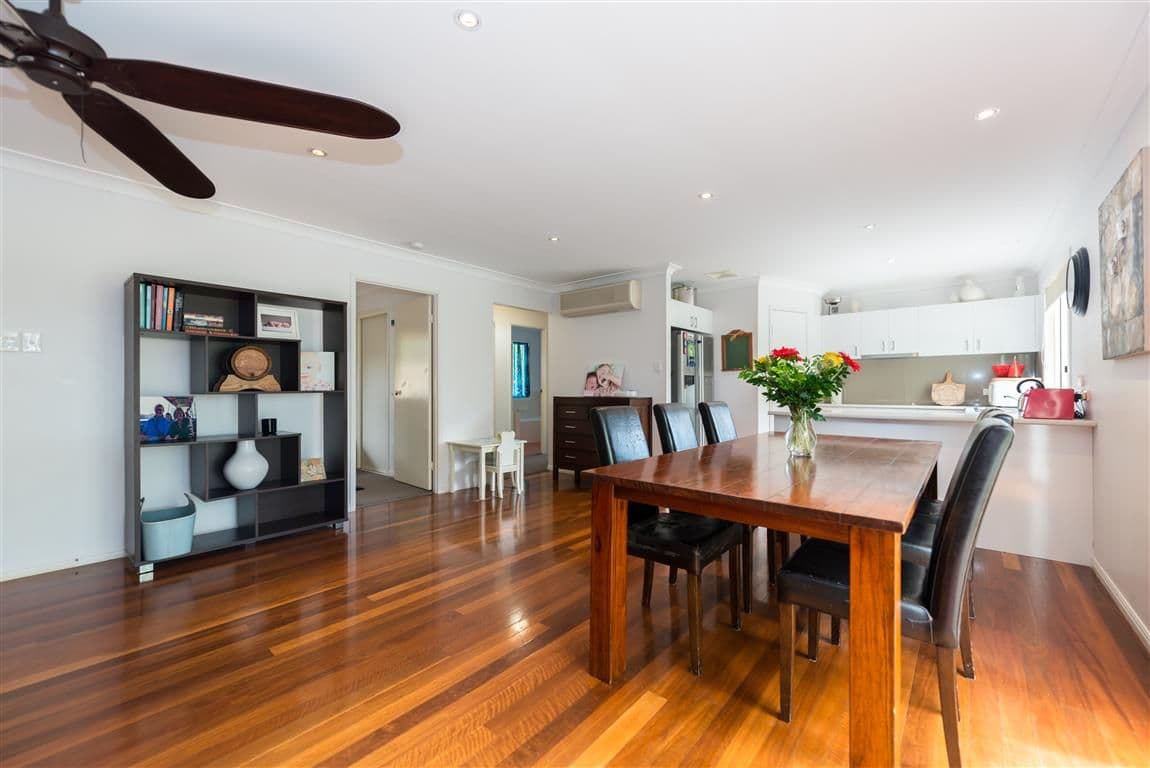 29 Crestridge Crescent, OXENFORD QLD 4210, Oxenford - Thumbnail 4