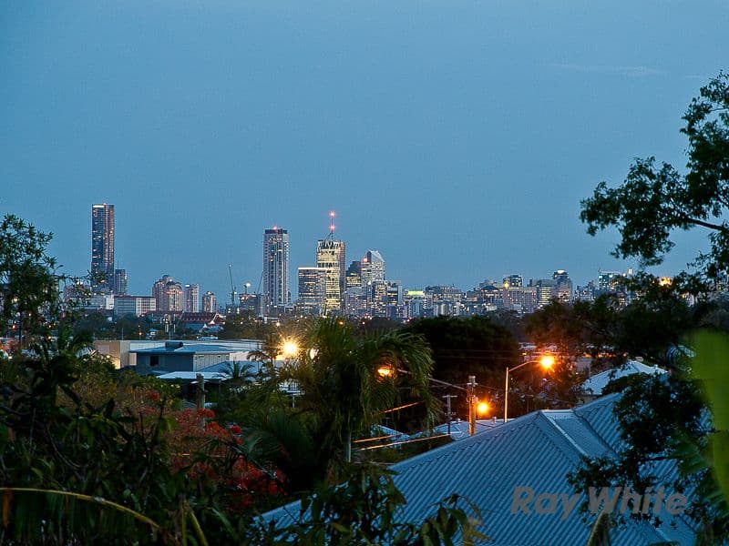 12 Allowrie Street, Stafford QLD 4053, Stafford - Thumbnail 2