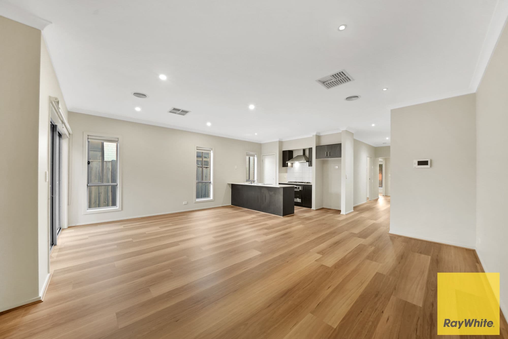 32 Lilyturf Drive, Tarneit VIC 3029, Tarneit - Thumbnail 7