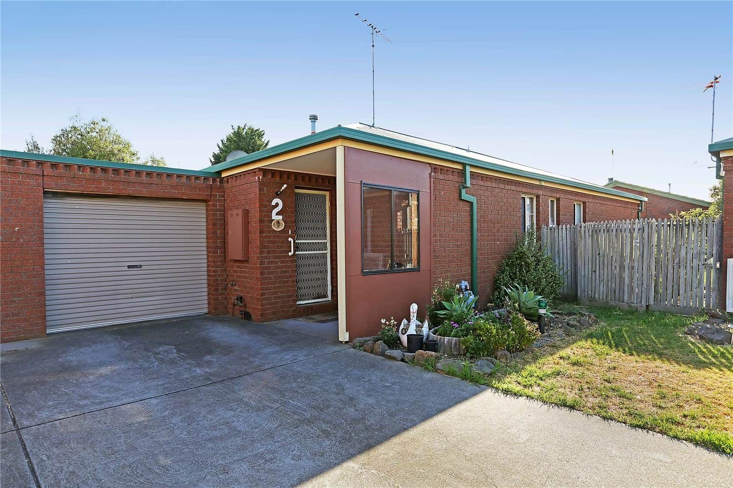 22 Cameron Crescent, LARA VIC 3212, Lara - Thumbnail 2