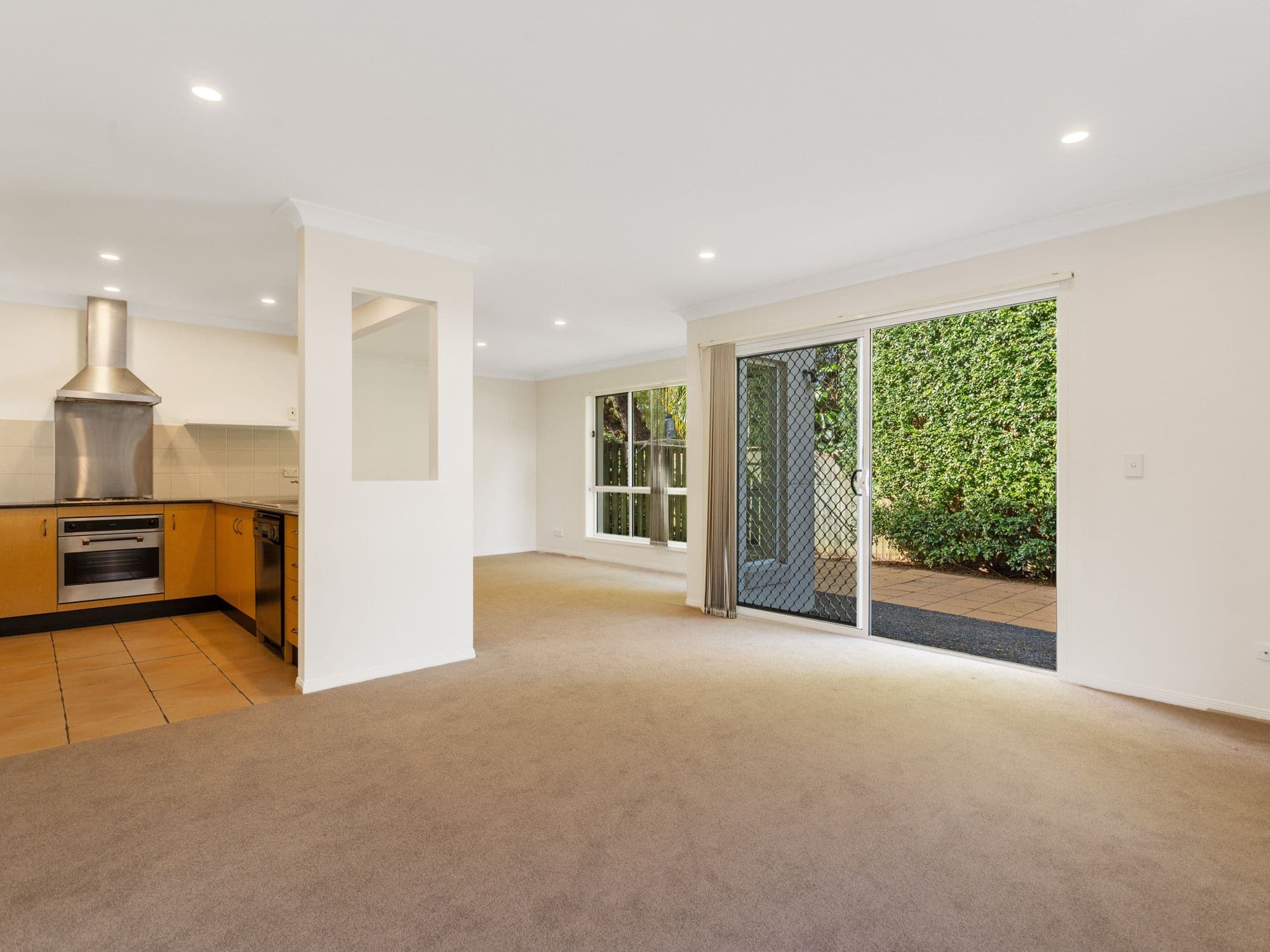 38-40 Robert Street, Labrador QLD 4215, Labrador - Thumbnail 4