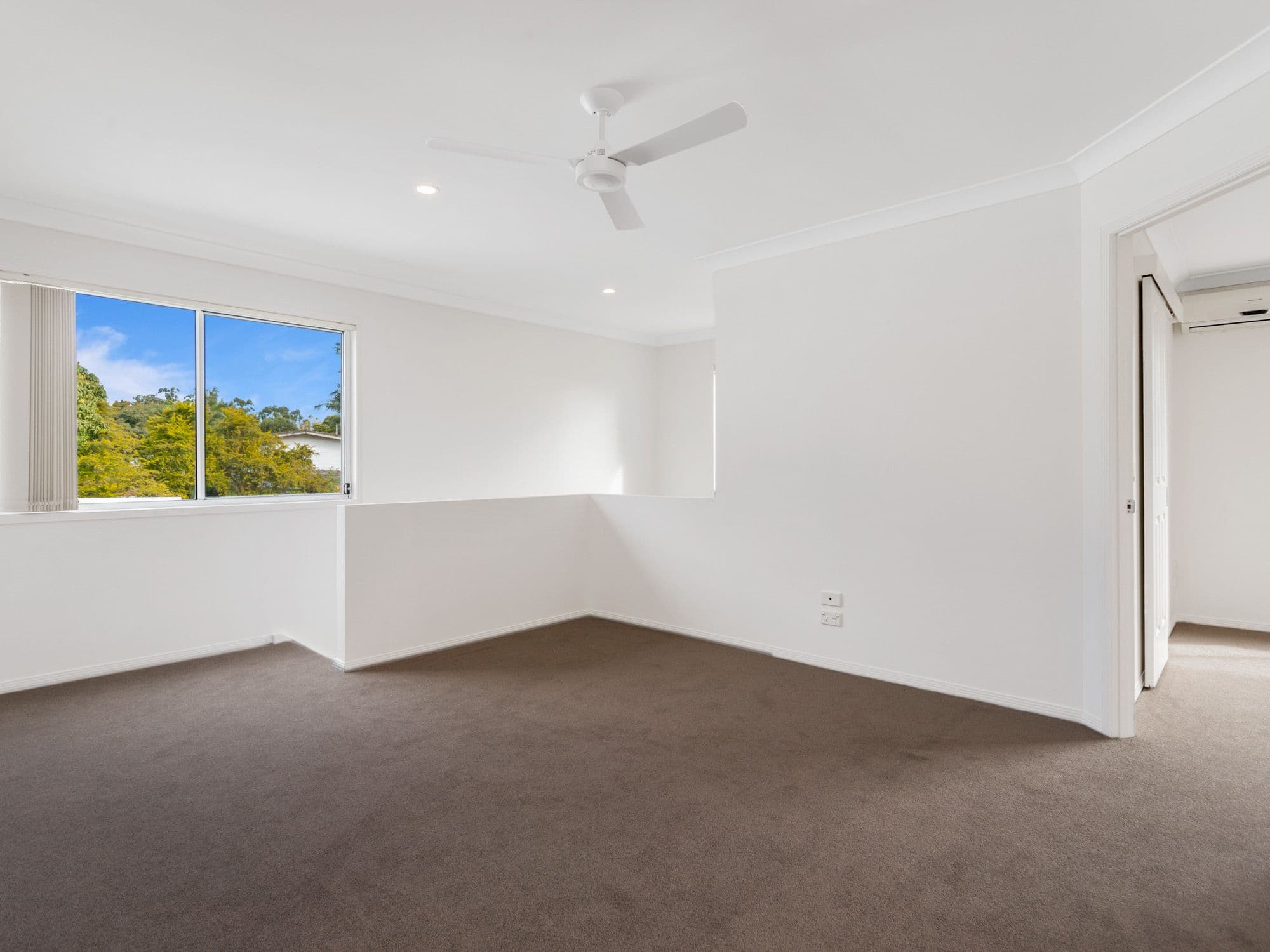 38-40 Robert Street, Labrador QLD 4215, Labrador - Thumbnail 6