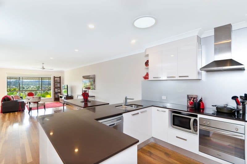 19 Carilla Place, ELANORA QLD 4221, Elanora - Image 1