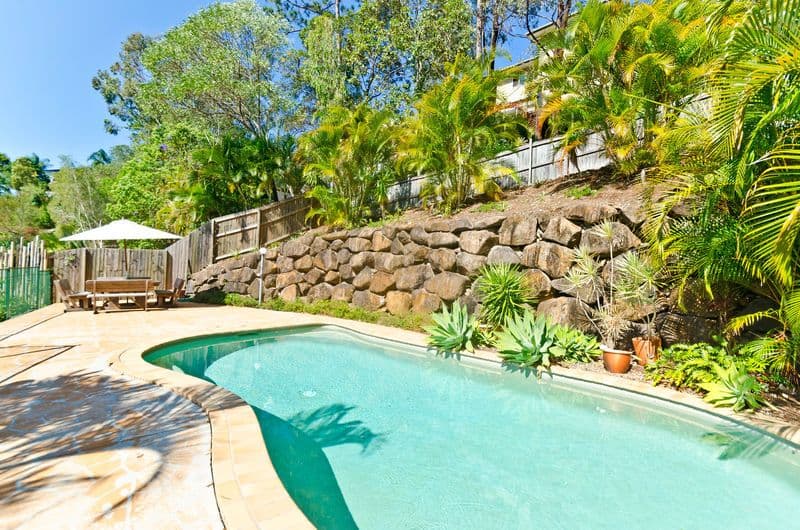 19 Carilla Place, ELANORA QLD 4221, Elanora - Thumbnail 2