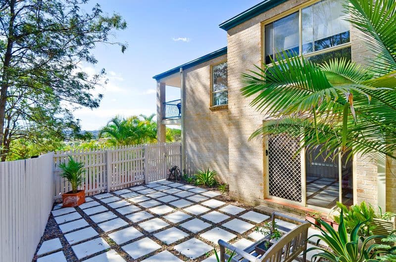 19 Carilla Place, ELANORA QLD 4221, Elanora - Thumbnail 3