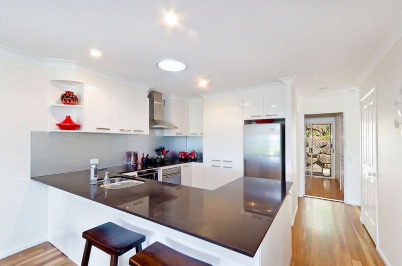 19 Carilla Place, ELANORA QLD 4221, Elanora - Thumbnail 6