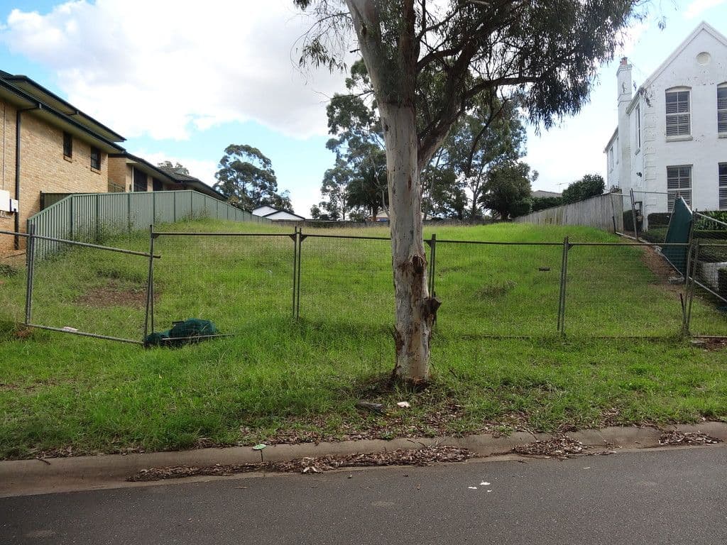 22 Niland Way, Casula NSW 2170, Casula - Thumbnail 2