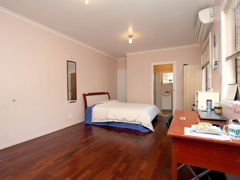 26 Bordeaux Street, EIGHT MILE PLAINS QLD 4113, Eight Mile Plains - Thumbnail 8