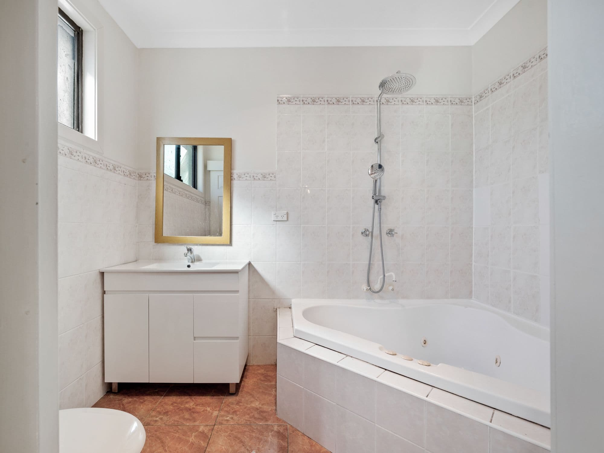 5 Nicholson Avenue, Leumeah NSW 2560, Leumeah - Thumbnail 7