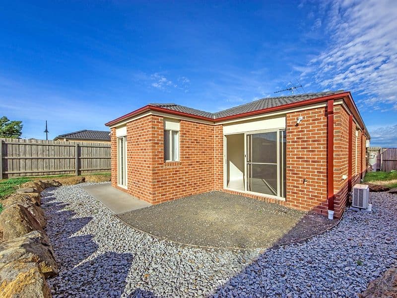 4 Gascoyne Way, TRUGANINA VIC 3029, Truganina - Thumbnail 2