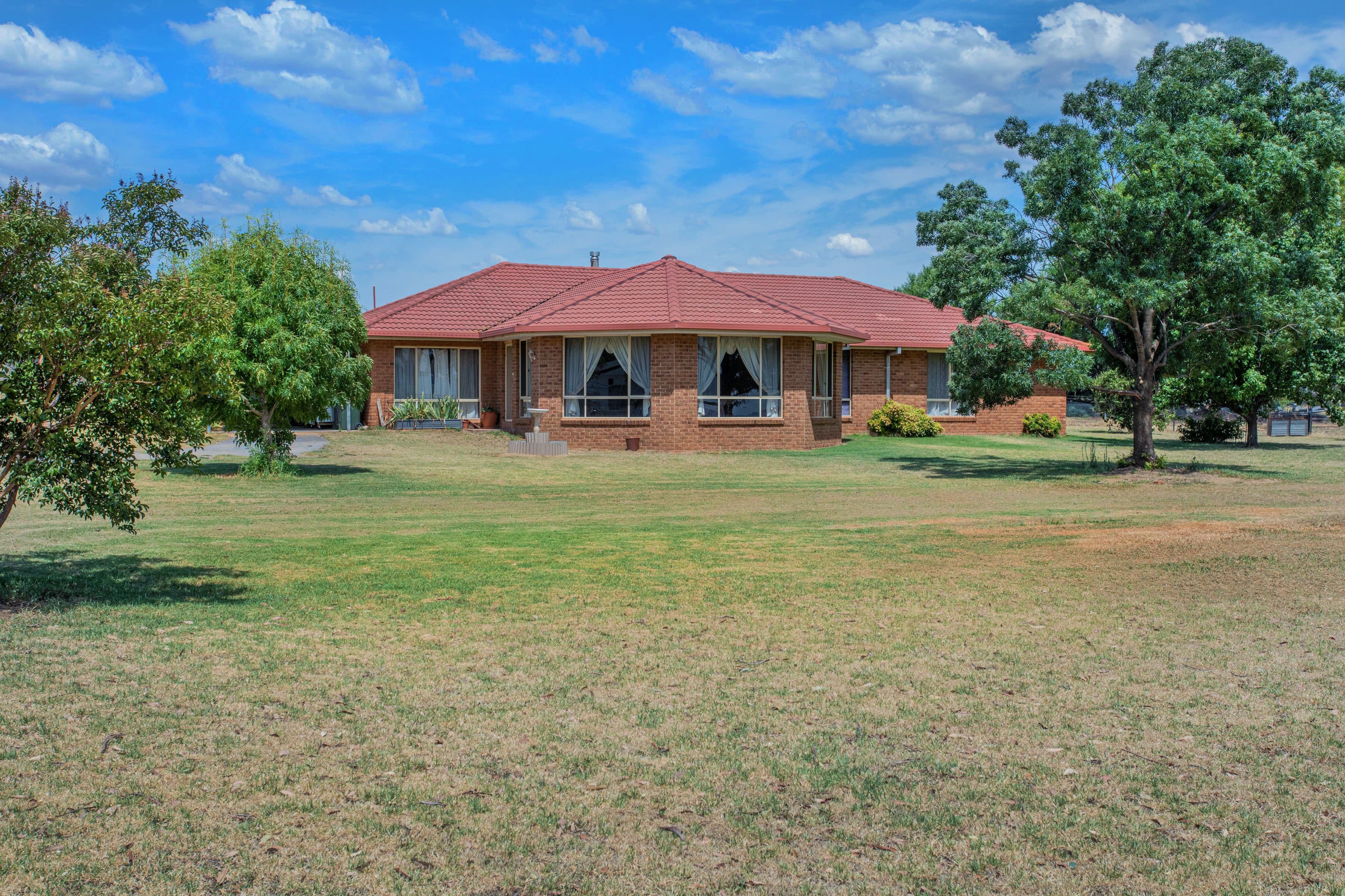 71 Airport Road, Cowra NSW 2794, Cowra - Image 1