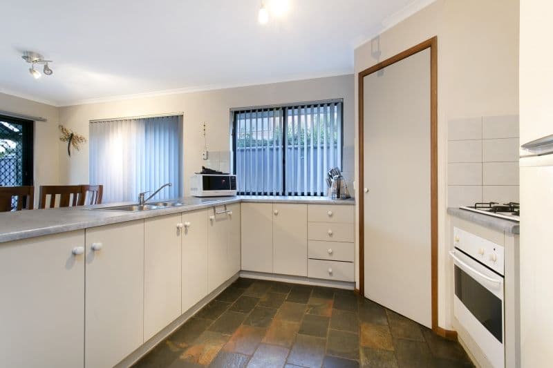 13 Hagen Avenue, PORT ADELAIDE SA 5015, Port Adelaide - Thumbnail 3