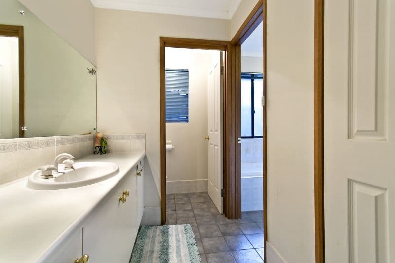 13 Hagen Avenue, PORT ADELAIDE SA 5015, Port Adelaide - Thumbnail 7