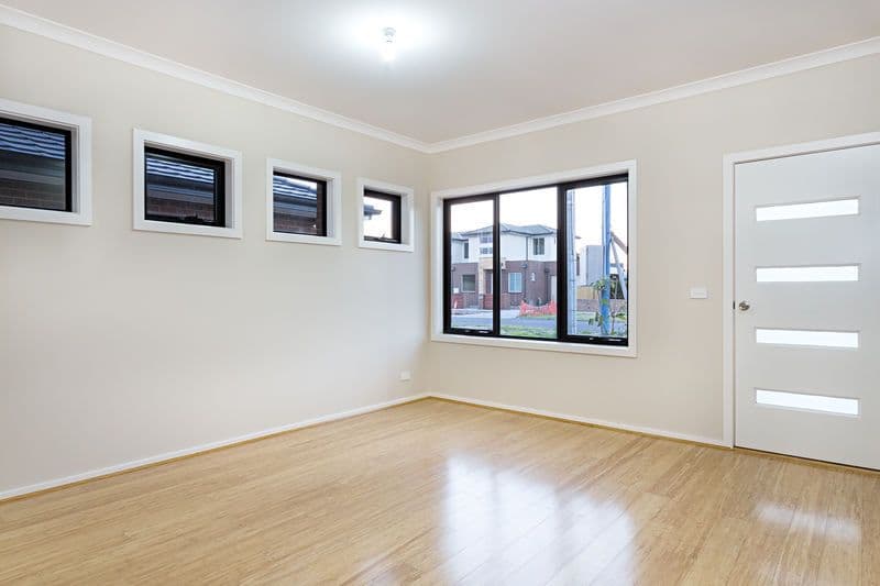 30 Bevan Avenue, CLAYTON SOUTH VIC 3169, Clayton South - Thumbnail 2