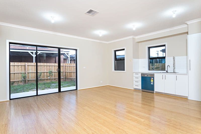 30 Bevan Avenue, CLAYTON SOUTH VIC 3169, Clayton South - Thumbnail 3