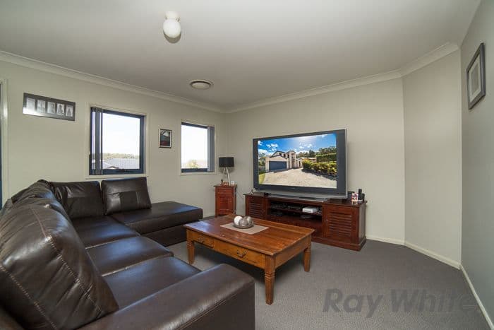 27 Hadlow Drive, CAMERON PARK NSW 2285, Cameron Park - Thumbnail 3