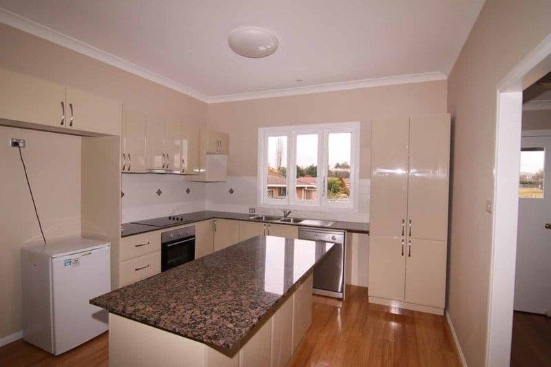 388 Grey Street, GLEN INNES NSW 2370, Glen Innes - Thumbnail 4