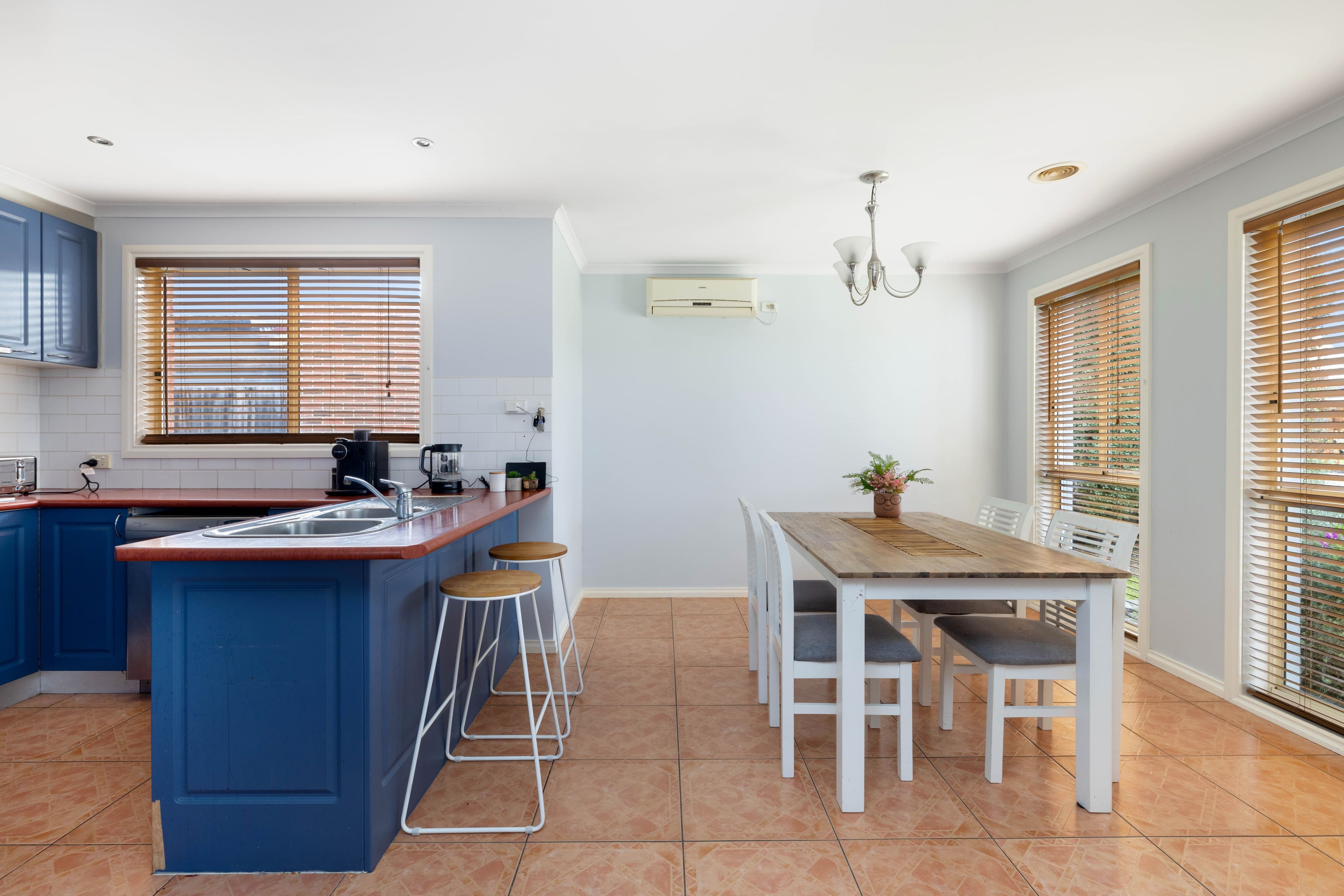 21 Rhine Drive, Roxburgh Park VIC 3064, Roxburgh Park - Thumbnail 3
