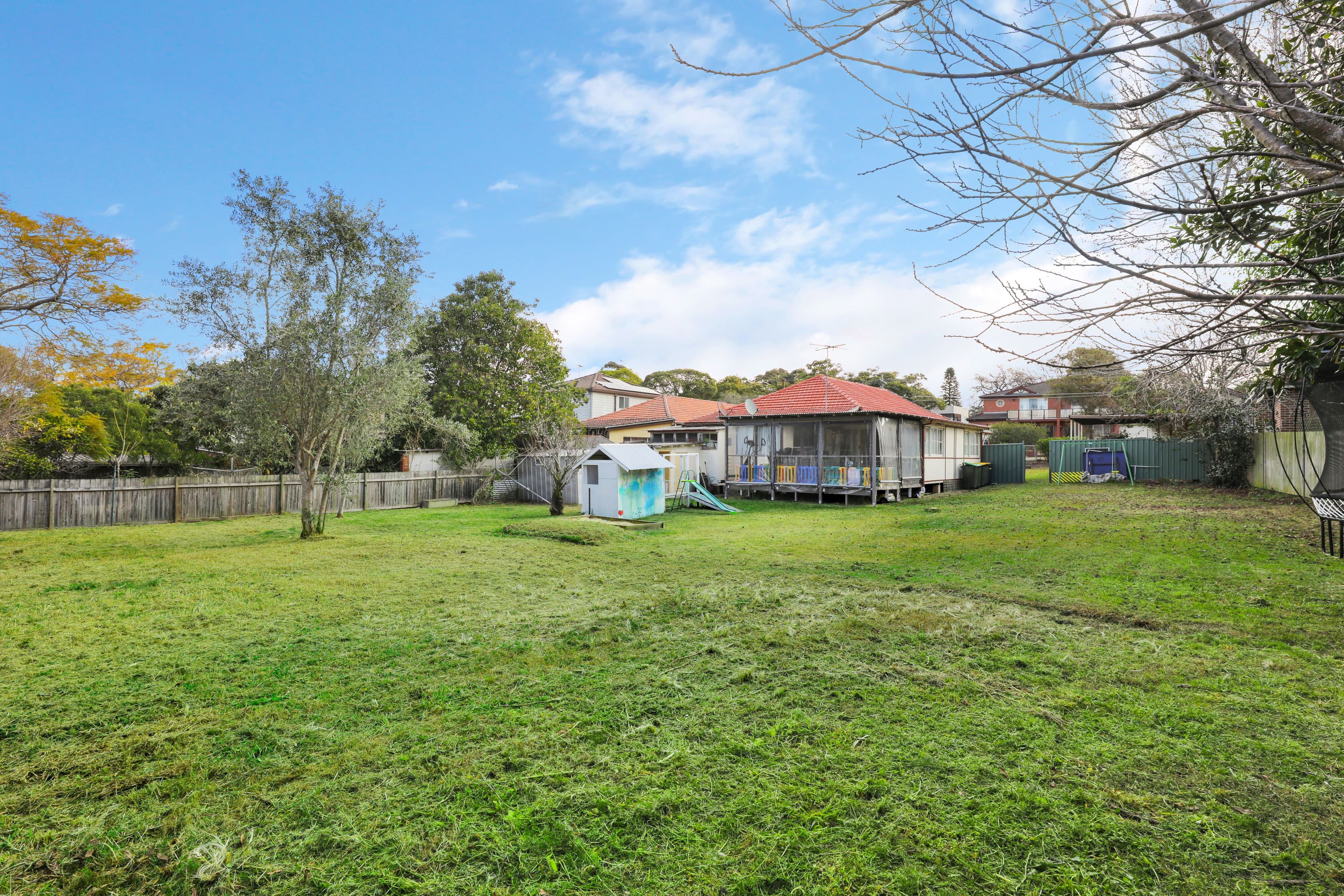 1 Remuera Street, Willoughby - Image 1