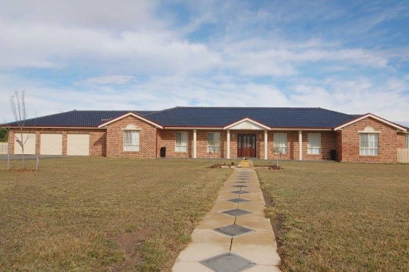 8 Ruse Street, GOULBURN NSW 2580, Goulburn - Image 1