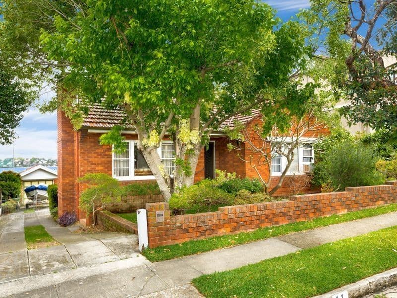 11 Sanders Parade, Concord - Thumbnail 2