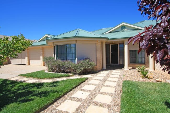 28 Hyland Drive, BUNGENDORE NSW 2621, Bungendore - Image 1