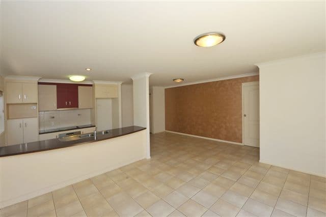 242 Mackenzie Street, RANGEVILLE QLD 4350, Rangeville - Thumbnail 3