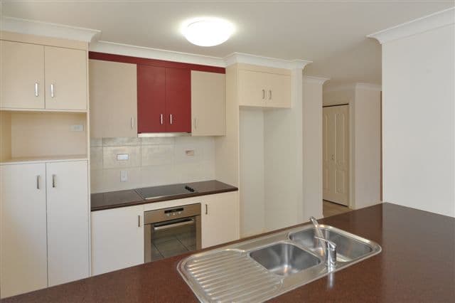  242 Mackenzie Street, RANGEVILLE QLD 4350, Rangeville - Thumbnail 4