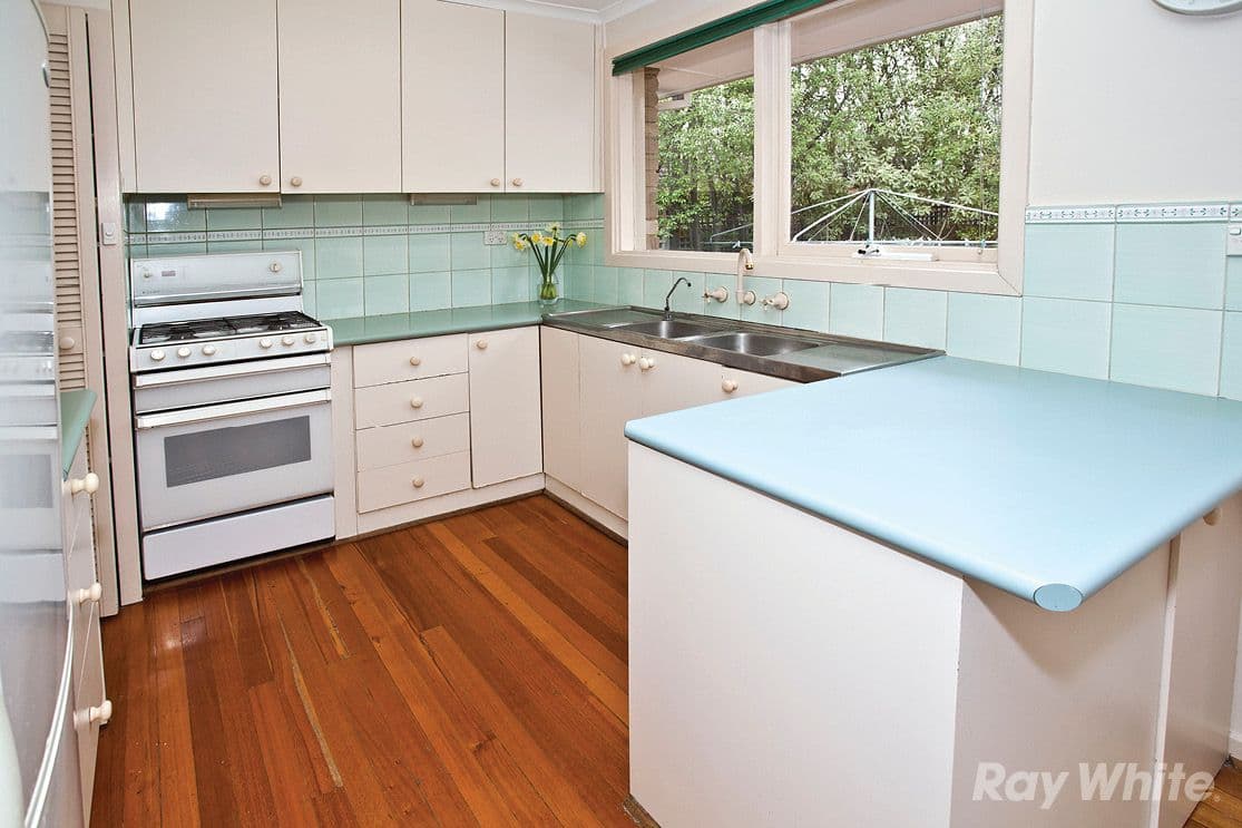 12 Browning Drive, GLEN WAVERLEY VIC 3150, Glen Waverley - Thumbnail 3