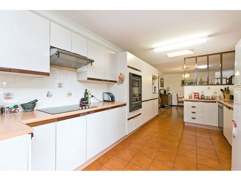7 Bassil Avenue, VICTORIA POINT QLD 4165, Victoria Point - Thumbnail 7
