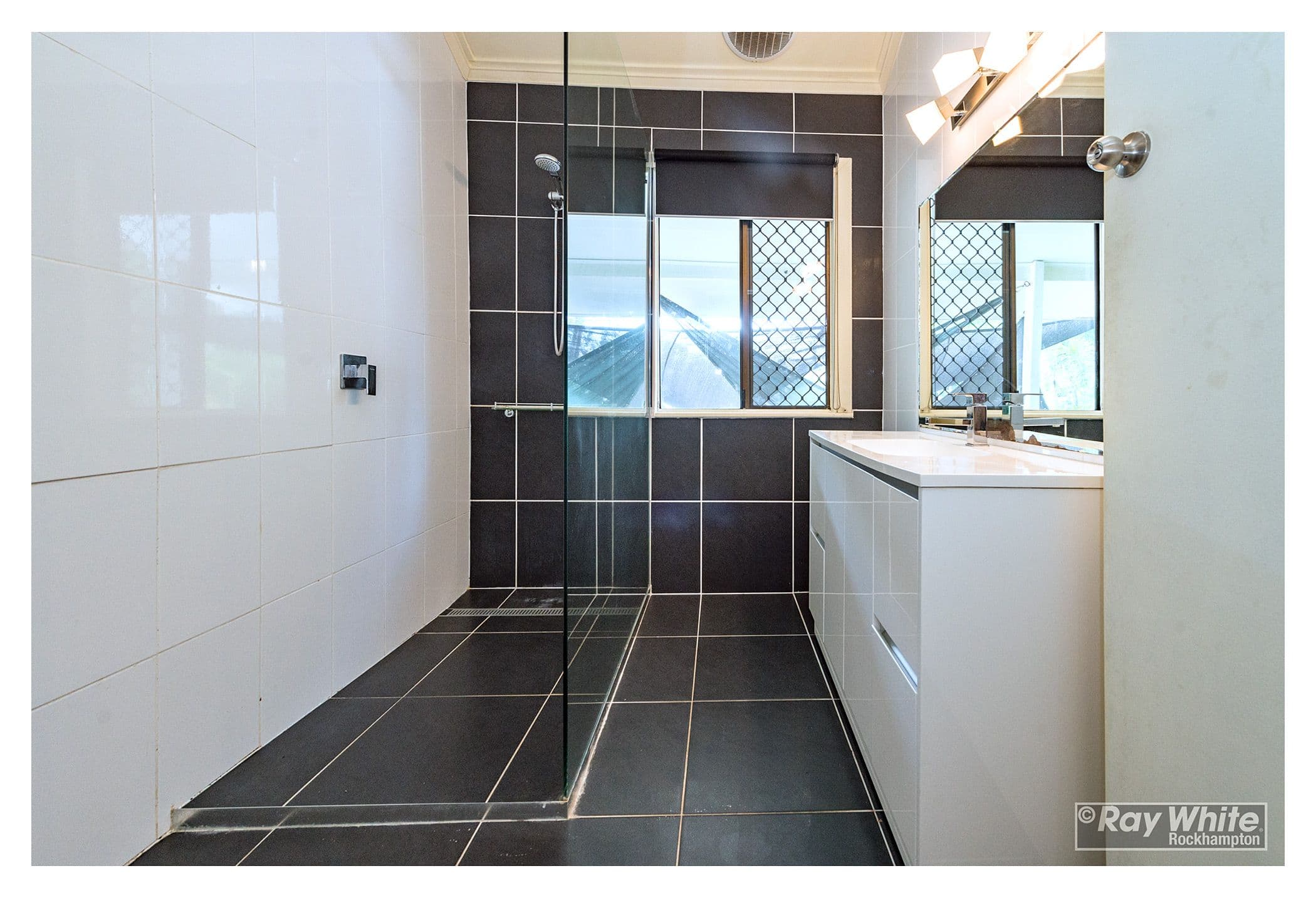 175 Stamford Street, Berserker QLD 4701, Berserker - Thumbnail 8