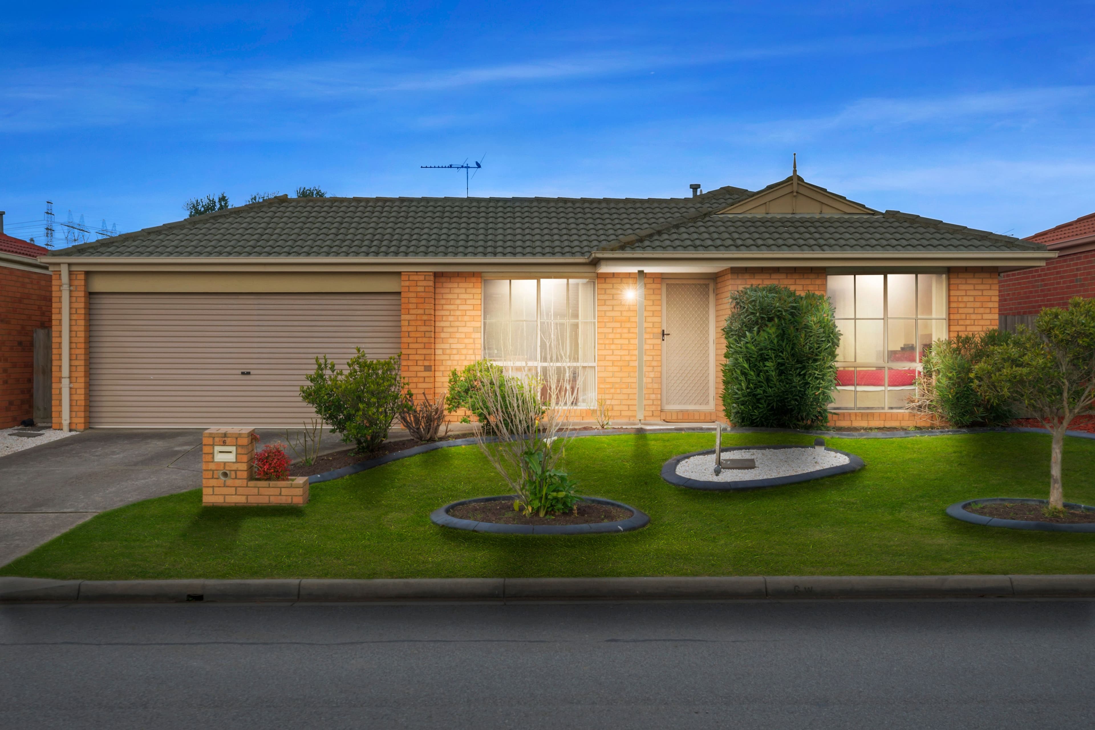 6 Neesan Court, Hampton Park VIC 3976, Hampton Park - Image 1