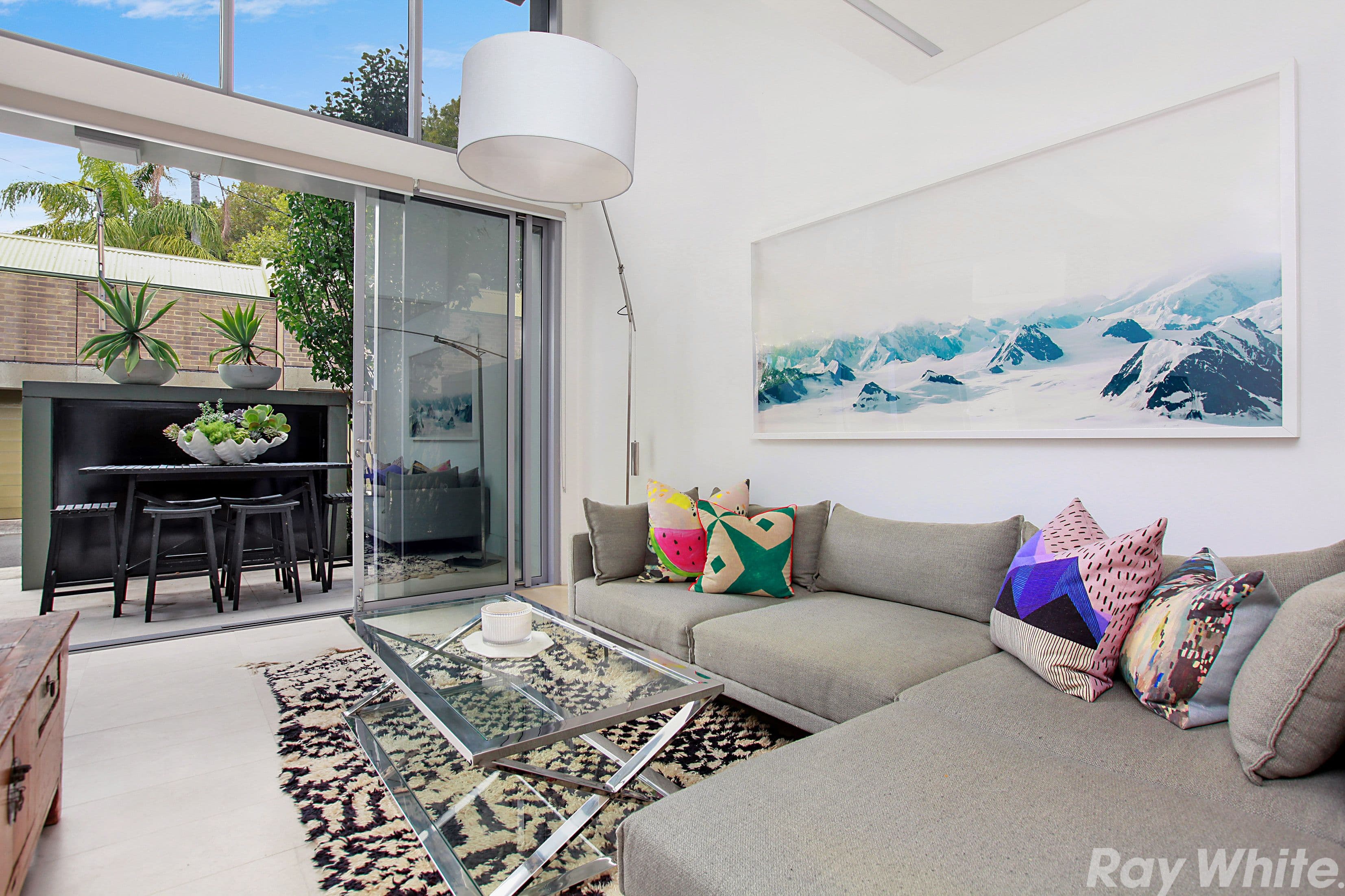 8 Roylston Lane, Paddington - Image 1