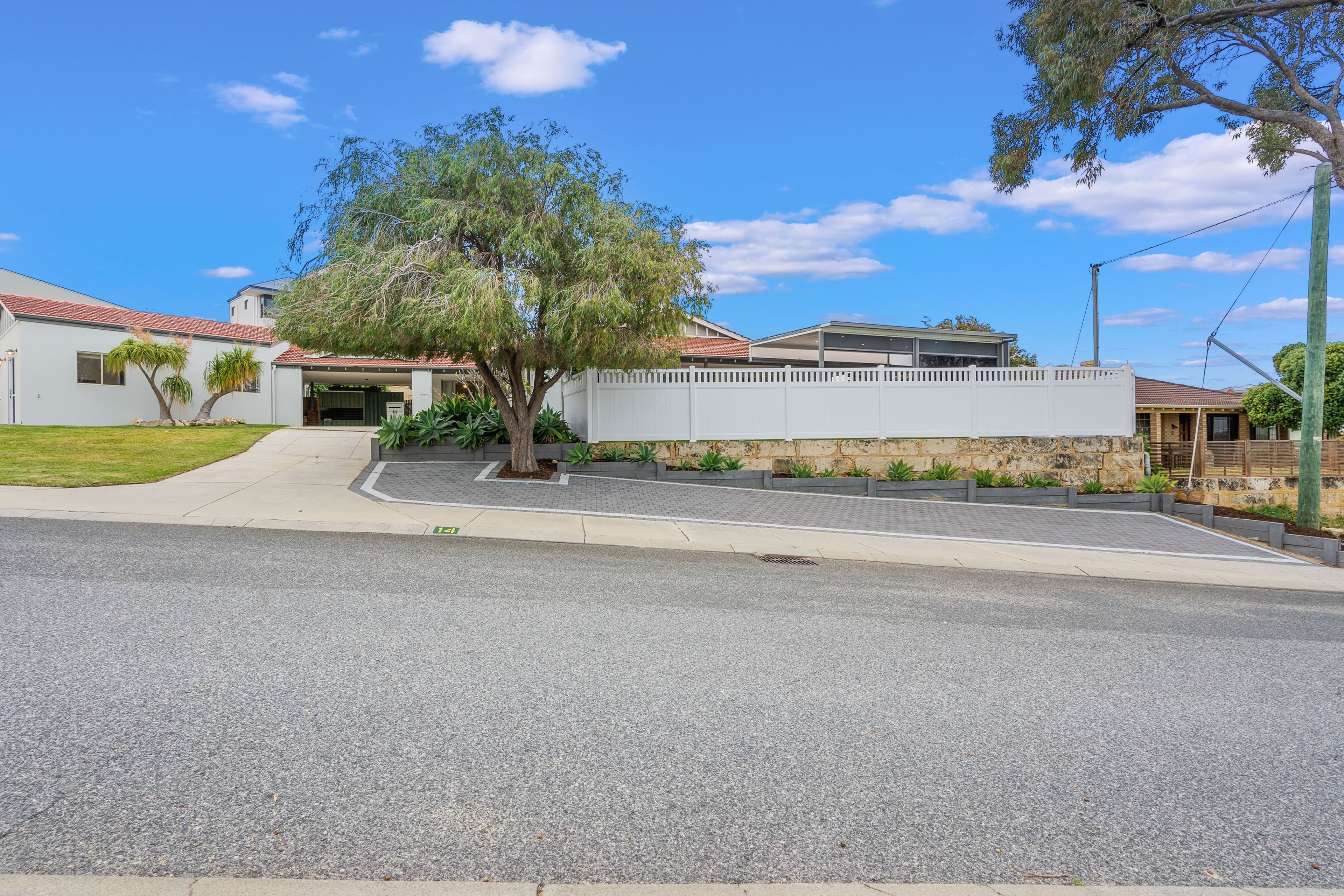 14 Simpson Street, Quinns Rocks WA 6030, Quinns Rocks - Thumbnail 2