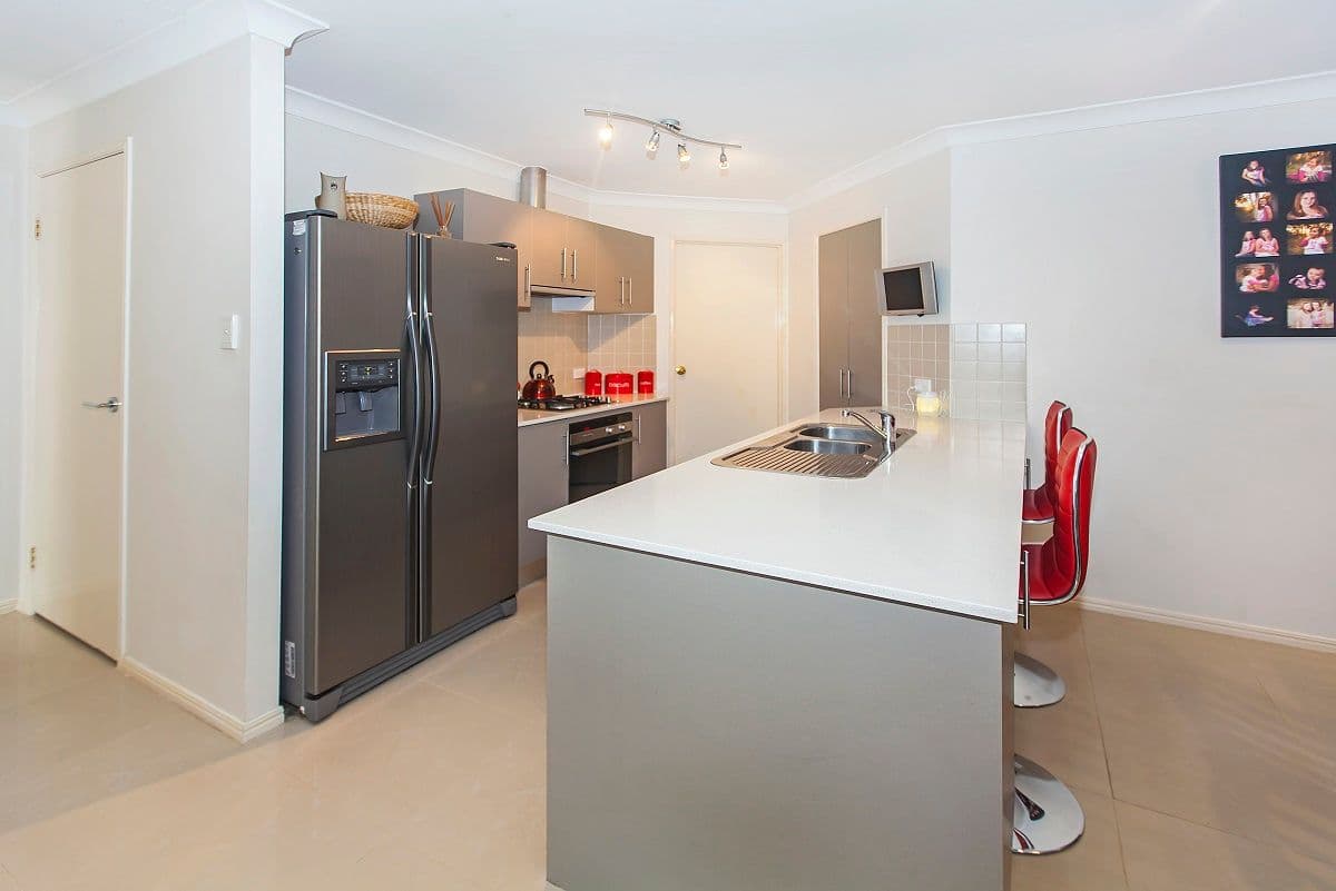 20 Rosa Court, CAMIRA QLD 4300, Camira - Thumbnail 3