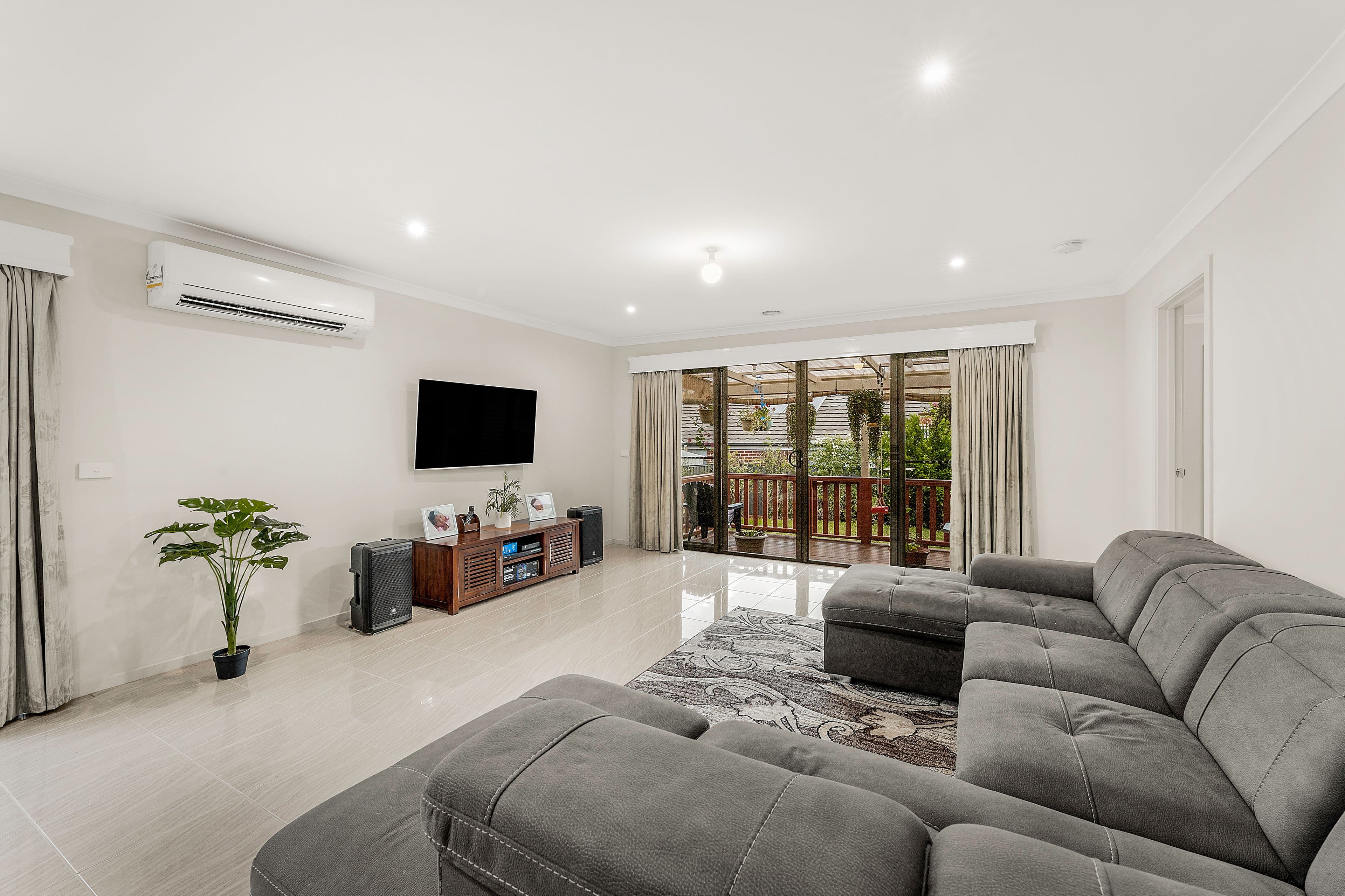 19 Sienna Way, Pakenham VIC 3810, Pakenham - Thumbnail 5