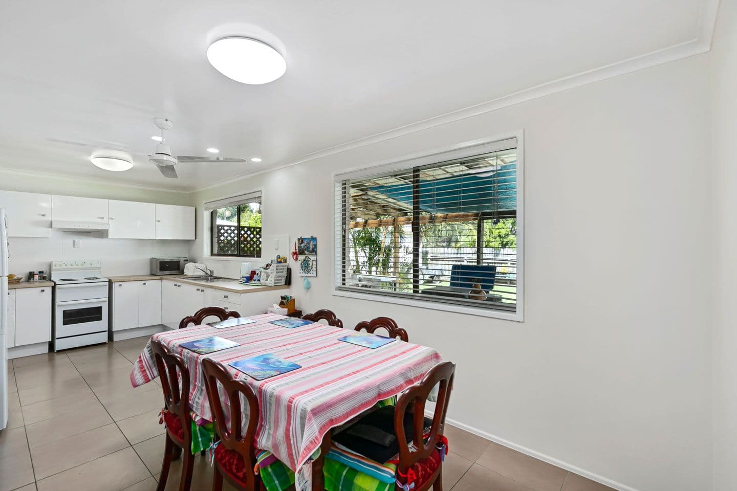 35 Sunset Crescent, Torquay QLD 4655, Torquay - Thumbnail 3